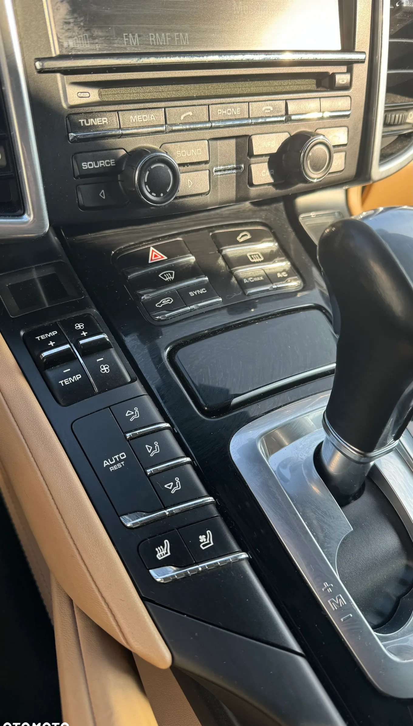 Porsche Cayenne cena 137999 przebieg: 164350, rok produkcji 2013 z Przemków małe 781